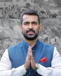 MLA inspects road works